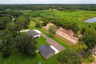 8308 Gibson Oaks Dr, Lakeland, FL 33809 - Photo 2