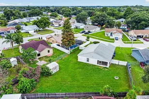232 Kings Pond Ave, Winter Haven, FL 33880 - Photo 4