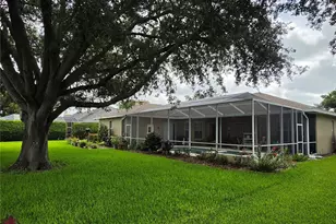 6523 Crews Lake Hills Loop E, Lakeland, FL 33813 - Photo 4