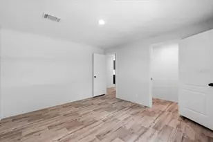 36625 Cord St, Zephyrhills, FL 33541 - Photo 40