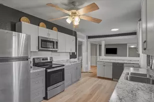650 9th St NE, Winter Haven, FL 33881 - Photo 8