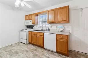 1433 Thousand Roses Ave W, Lake Wales, FL 33853 - Photo 12