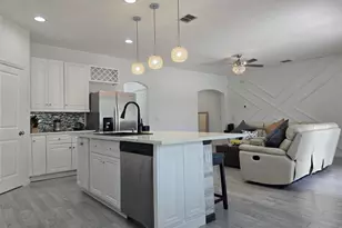 625 Disa Dr, Davenport, FL 33837 - Photo 8