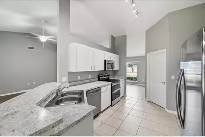 2405 Highlands Vue Parkway, Lakeland, FL 33812 - Photo 18