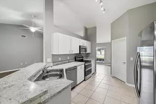 2405 Highlands Vue Pkwy, Lakeland, FL 33812 - Photo 18