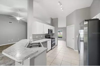 2405 Highlands Vue Parkway, Lakeland, FL 33812 - Photo 20