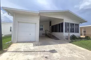 213 York Cottage Dr, Haines City, FL 33844 - Photo 2