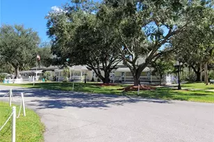 213 York Cottage Dr, Haines City, FL 33844 - Photo 26