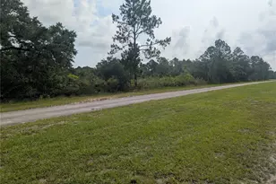 810 Palm Ave, Indian Lake Estates, FL 33855 - Photo 1