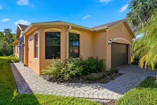 640 Grand Canal Dr, Poinciana, FL 34759 - Photo 1