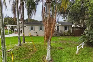 3876 Pioneer Trails Dr, Lakeland, FL 33810 - Photo 4