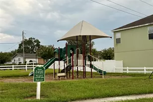 811 Krenson Woods Ln, Lakeland, FL 33813 - Photo 36