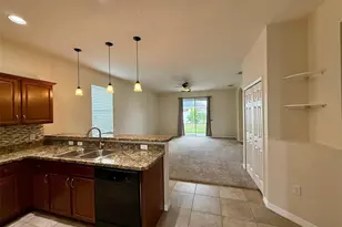 811 Krenson Woods Ln, Lakeland, FL 33813 - Photo 10