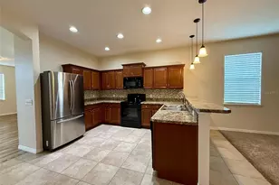 811 Krenson Woods Ln, Lakeland, FL 33813 - Photo 8