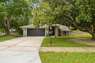 238 College Grove Cir NE, Winter Haven, FL 33881 - Photo 6