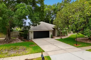 238 College Grove Cir NE, Winter Haven, FL 33881 - Photo 8