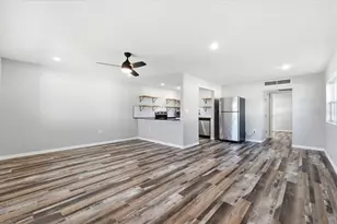 205 Andover Pl N, Sun City Center, FL 33573 - Photo 14