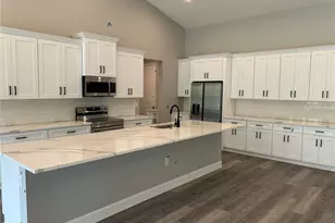 2409 W Newhope Ln, Dunnellon, FL 34434 - Photo 6