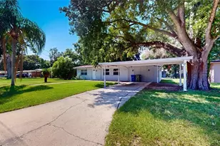 2218 Ave B SW, Winter Haven, FL 33880 - Photo 2