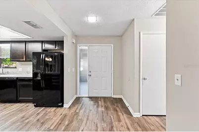 478 Lake Carolyn Circle, Lakeland, FL 33813 - Photo 8