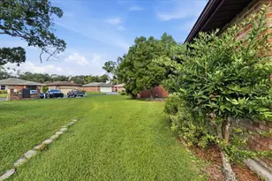 478 Lake Carolyn Cir, Lakeland, FL 33813 - Photo 48