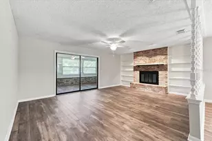 478 Lake Carolyn Cir, Lakeland, FL 33813 - Photo 10