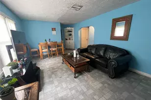 33 W Johnson Ave, Lake Wales, FL 33853 - Photo 4