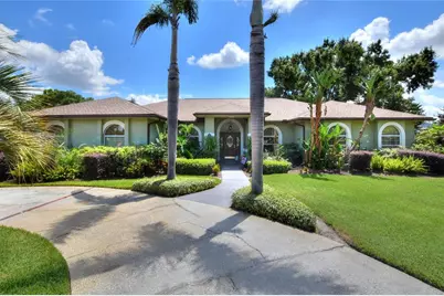 2428 Wildwood Court, Winter Haven, FL 33884 - Photo 2