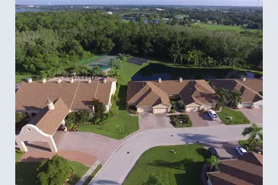 1307 Innsbruck Ct, Winter Haven, FL 33884 - Photo 4