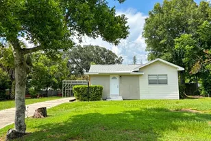 320 W Bullard Ave, Lake Wales, FL 33853 - Photo 1