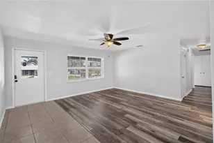 3203 Carleton Cir E, Lakeland, FL 33803 - Photo 14