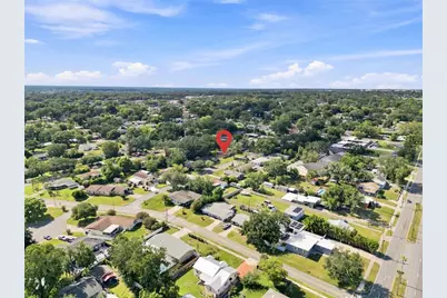 3203 Carleton Circle E, Lakeland, FL 33803 - Photo 8