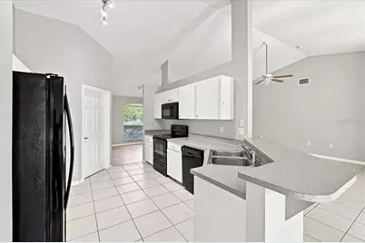 5016 Fairfax E, Lakeland, FL 33813 - Photo 12