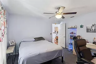 102 Baypoint Dr, Davenport, FL 33837 - Photo 14