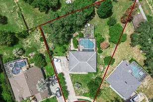 102 Baypoint Dr, Davenport, FL 33837 - Photo 1