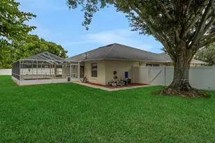 102 Hillside Ct, Winter Haven, FL 33884 - Photo 4