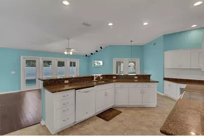 102 Hillside Court, Winter Haven, FL 33884 - Photo 14