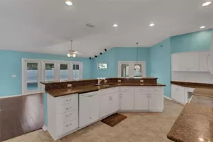 102 Hillside Ct, Winter Haven, FL 33884 - Photo 14