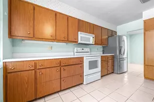300 Crest Dr, Haines City, FL 33844 - Photo 22