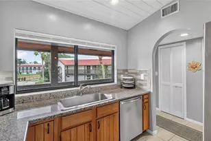 4201 Village Ct, Lake Wales, FL 33898 - Photo 10