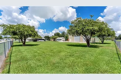 332 Cesara Drive, Mulberry, FL 33860 - Photo 10
