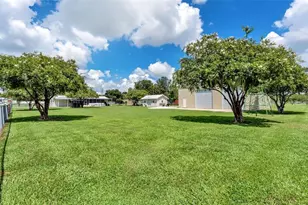 332 Cesara Dr, Mulberry, FL 33860 - Photo 10