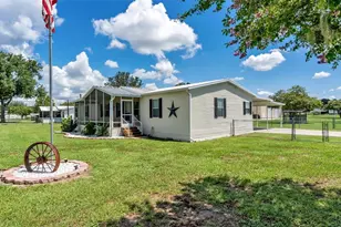 332 Cesara Dr, Mulberry, FL 33860 - Photo 1