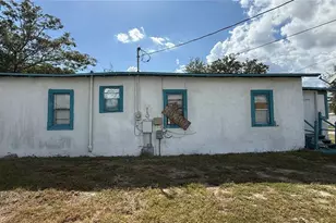 1009 Ave B, Haines City, FL 33844 - Photo 4