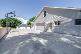 1016 S Lake Mariam Dr, Winter Haven, FL 33884 - Photo 12