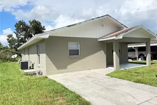 1117 Blossom Cir N, Lakeland, FL 33805 - Photo 2