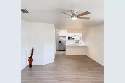 1117 Blossom Circle N, Lakeland, FL 33805 - Photo 6