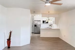1117 Blossom Cir N, Lakeland, FL 33805 - Photo 6