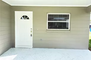 1117 Blossom Cir N, Lakeland, FL 33805 - Photo 4
