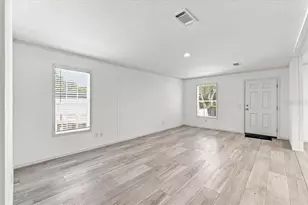 39148 Orient Ave, Zephyrhills, FL 33542 - Photo 16